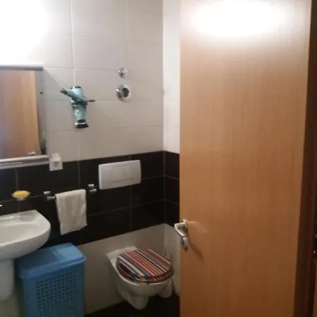 Avantgarden1 .Apartament Lux Apartment *